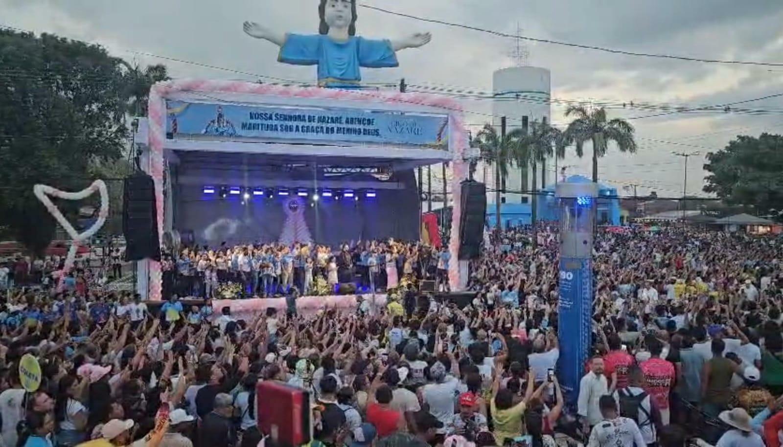 Praça da Estátua Menino Deus de Marituba.